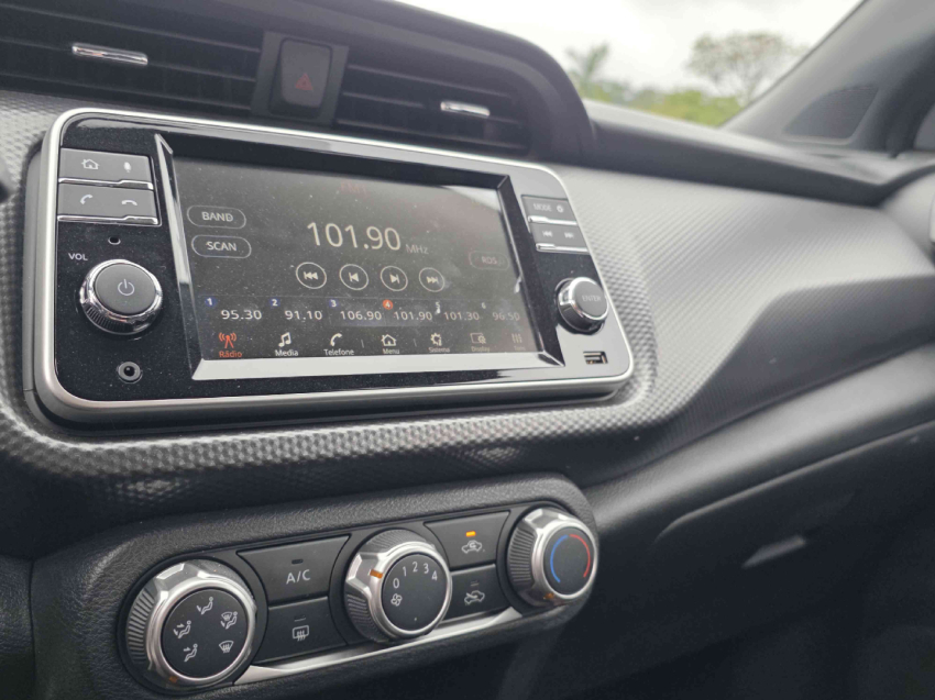 nissan kicks 1.6 16v flexstart sv 4p xtronic flex automatico 201913