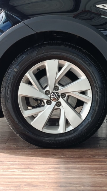 volkswagen nivus 1.0 200 tsi total flex comfortline automatico 4p 202319