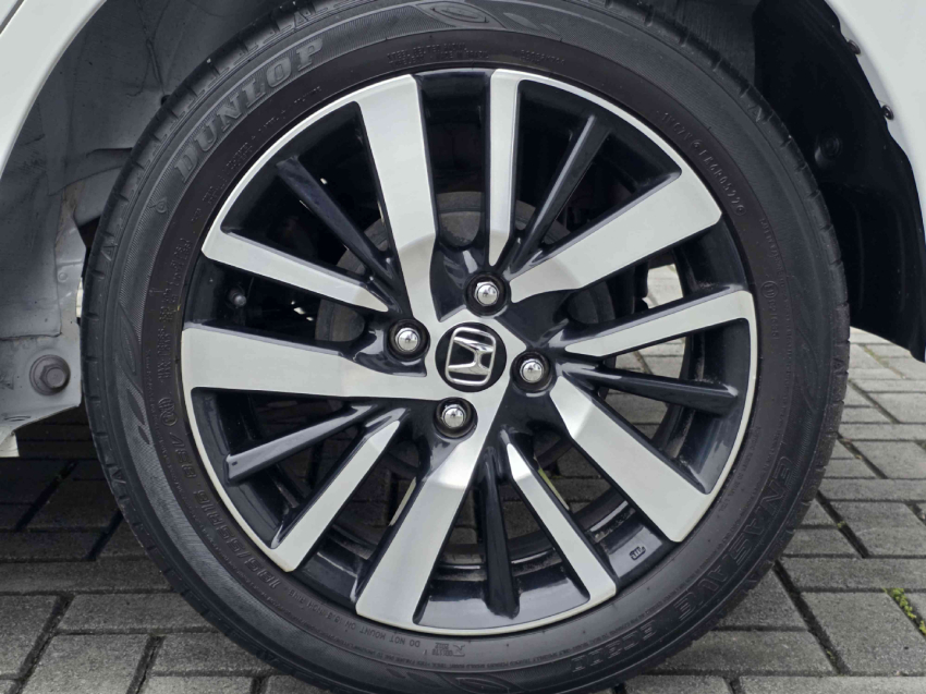 honda city 1.5 i-vtec flex hatch touring cvt 4p automatico 202221