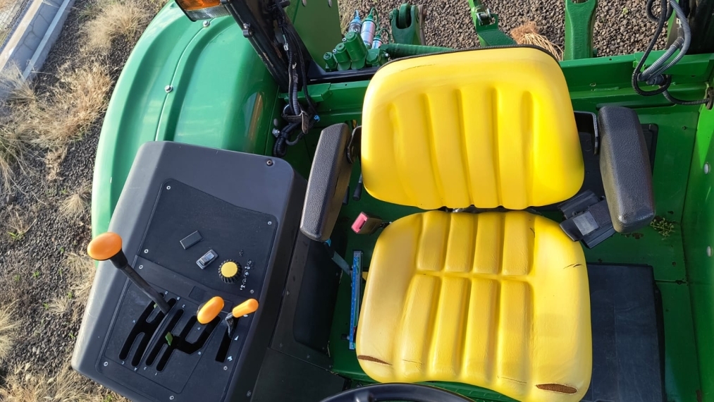 john deere 6110e