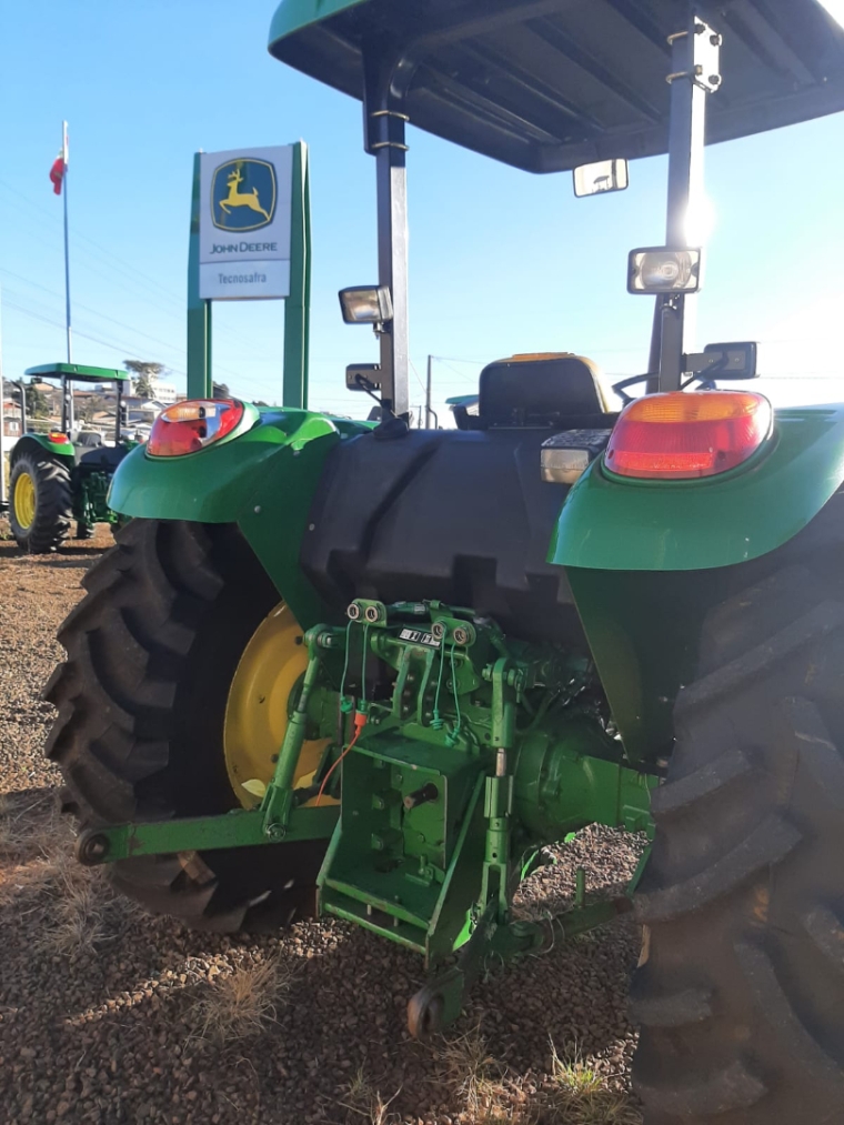 john deere 5085e
