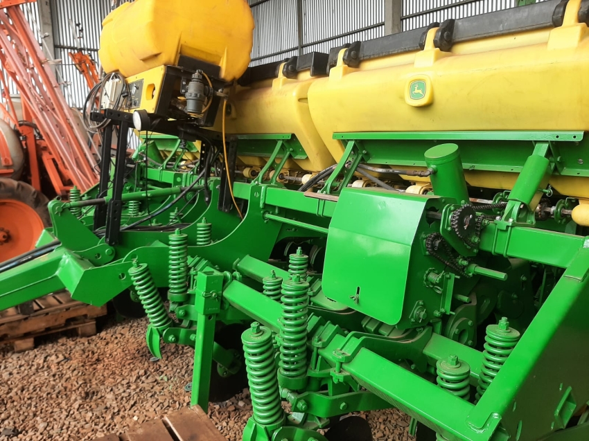 john deere pl 1111