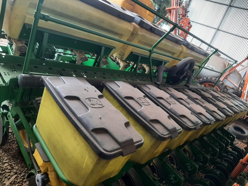 john deere pl 1111