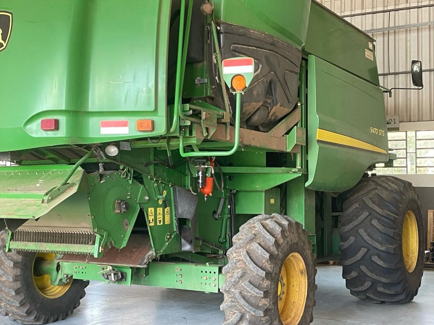 colheitadeira sts 94701