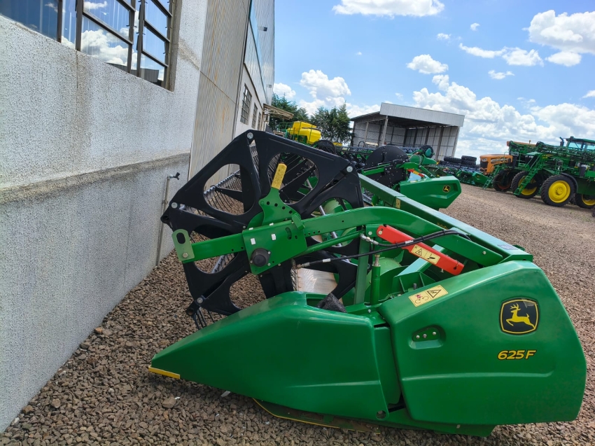 s440 4x4  + plataforma de corte 25 pes2