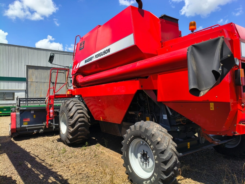 colheitadeira mf sr32 4x43