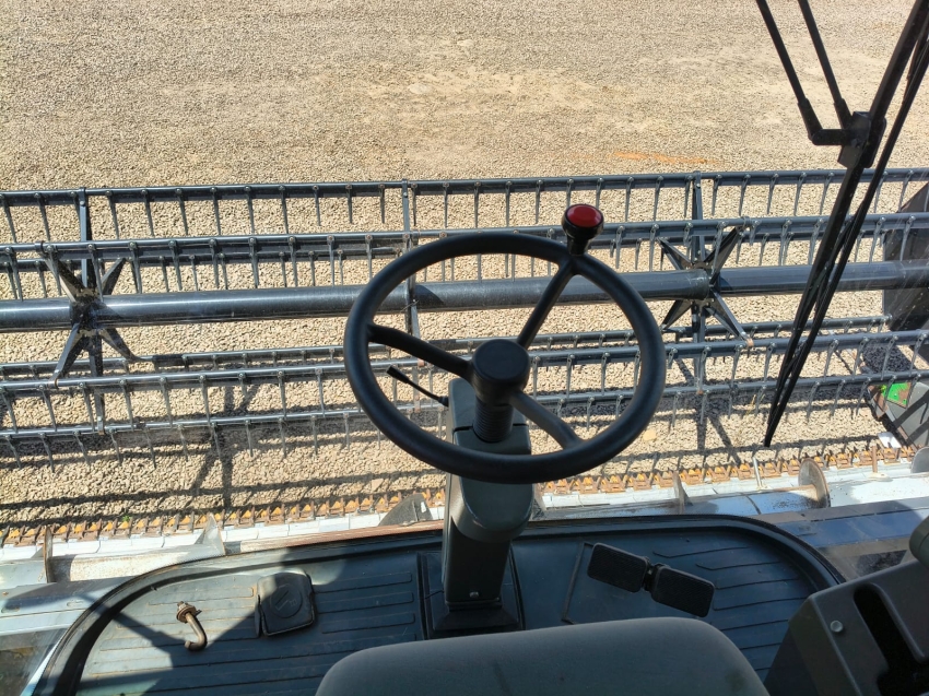 colheitadeira mf sr32 4x46