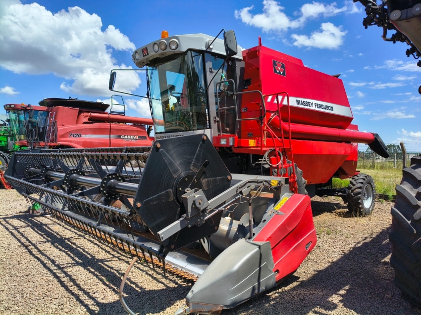 colheitadeira mf sr32 4x4