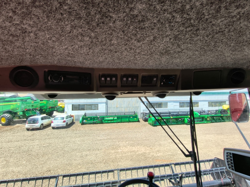 colheitadeira mf sr32 4x48