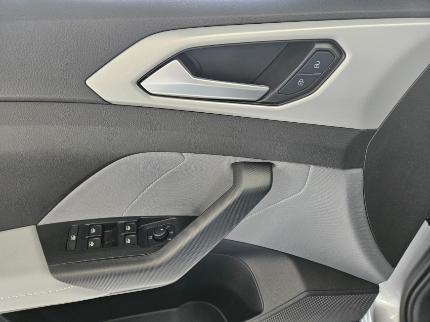 volkswagen t-cross 1.0 200 tsi total flex comfortline automatico9