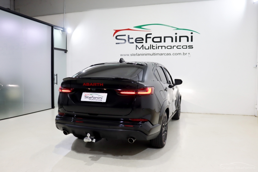 fiat fastback 1.3 turbo 270 flex abarth at6 4p automatico 2025