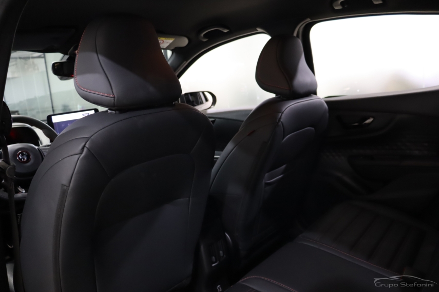 fiat fastback 1.3 turbo 270 flex abarth at6 4p automatico 2025