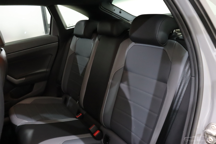 volkswagen nivus 1.0 200 tsi total flex highline automatico 4p 2021