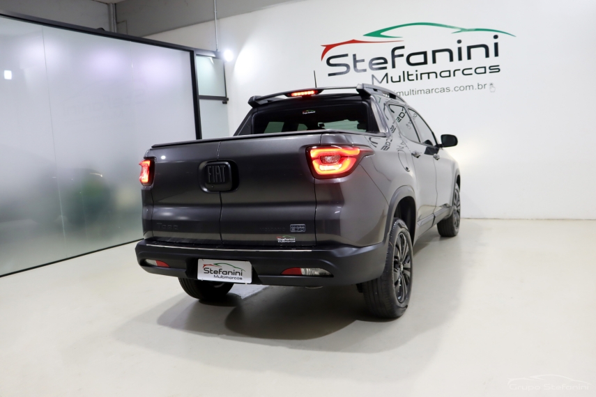 fiat toro 1.3 turbo 270 flex volcano at6 4p automatico 2024