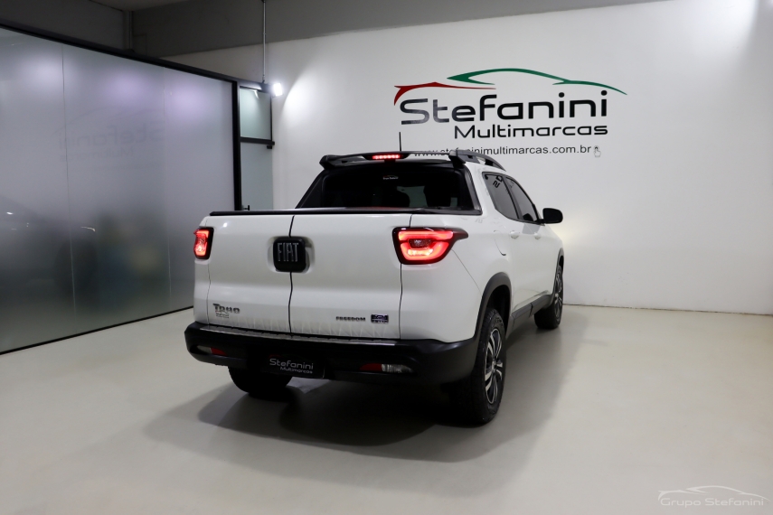 fiat toro 2.0 16v turbo diesel freedom 4wd at9 4p automatico 2022