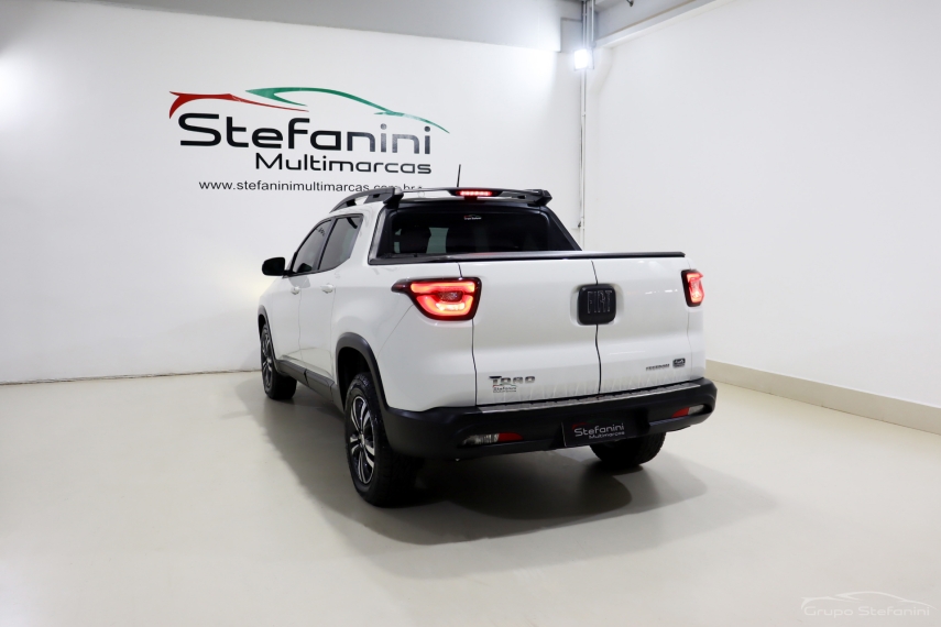 fiat toro 2.0 16v turbo diesel freedom 4wd at9 4p automatico 2022