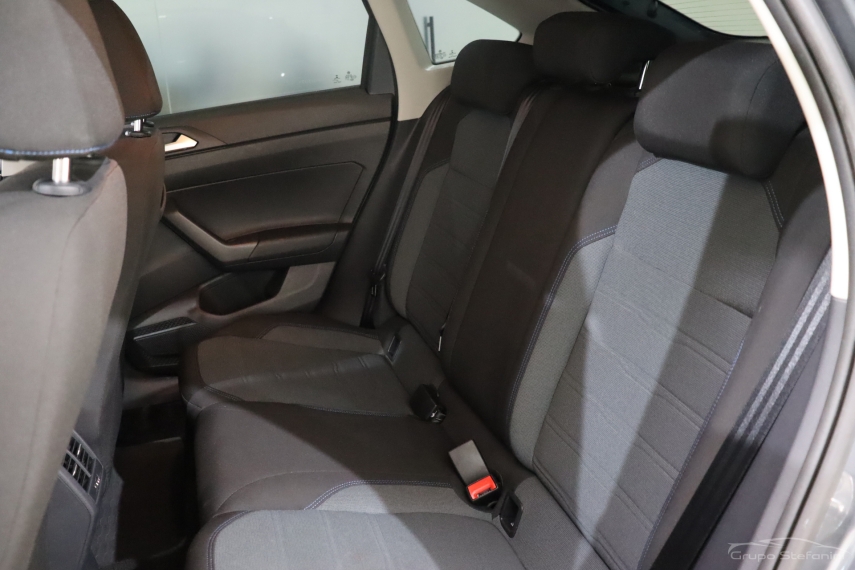 volkswagen nivus 1.0 200 tsi total flex comfortline automatico 4p 2023