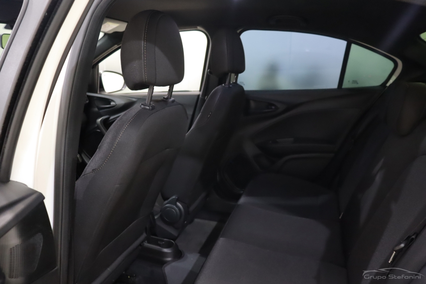 fiat cronos 1.3 firefly flex drive cvt 4p automatico 2024