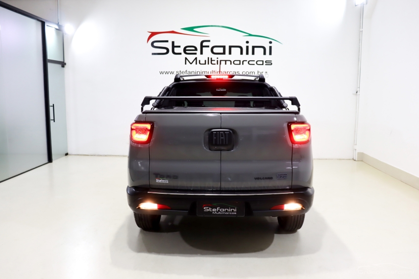 fiat toro 1.3 turbo 270 flex volcano at6 4p automatico 2024