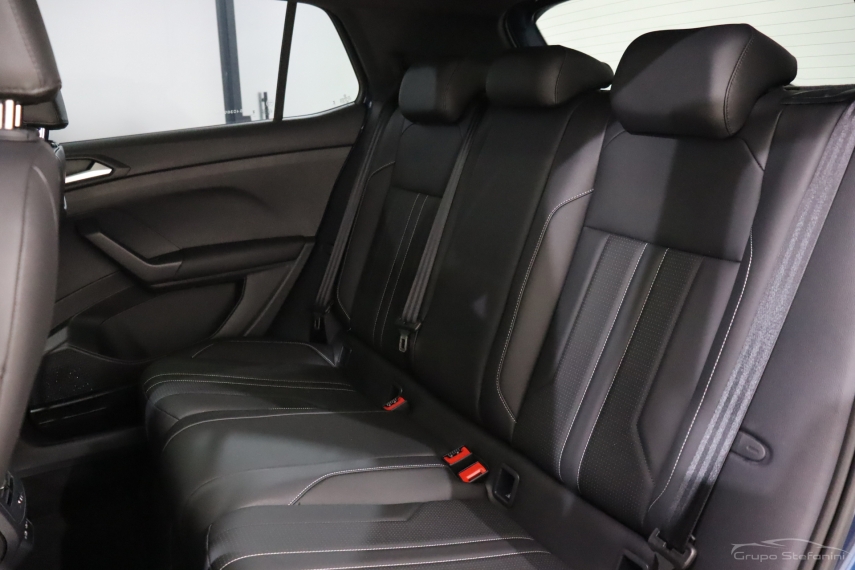 volkswagen t-cross 1.4 250 tsi total flex highline automatico 4p 2025