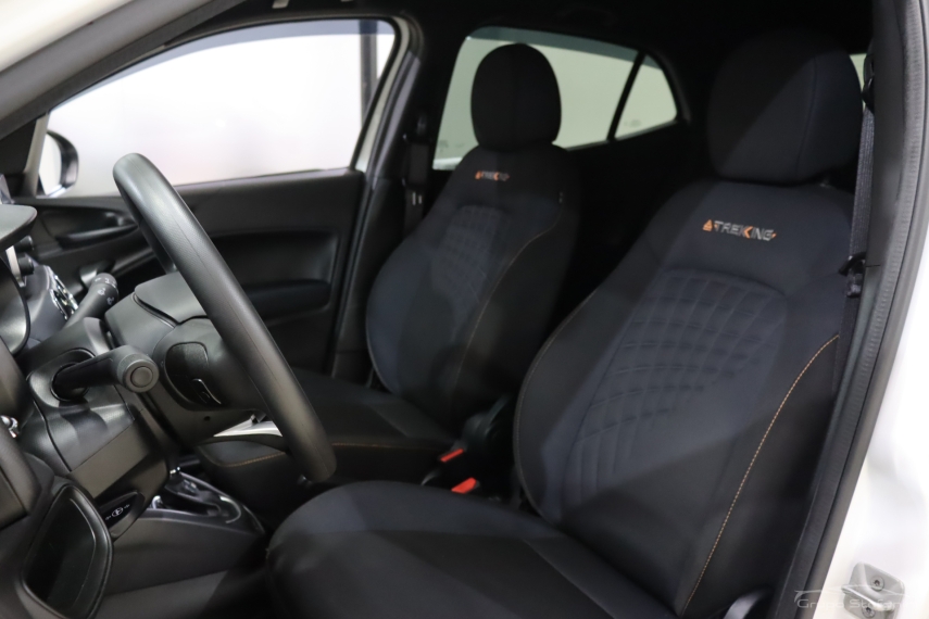 fiat argo 1.3 firefly flex trekking cvt 4p automatico 2024