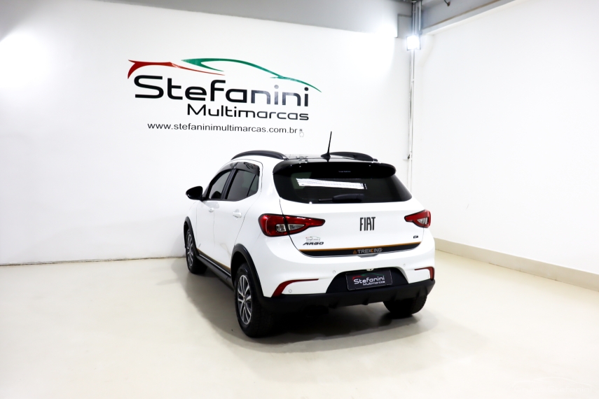 fiat argo 1.3 firefly flex trekking cvt 4p automatico 2024