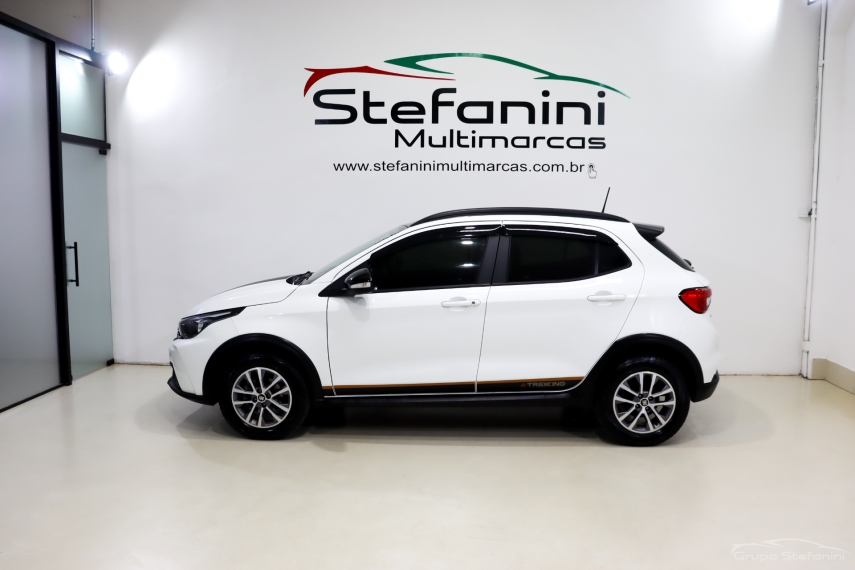 fiat argo 1.3 firefly flex trekking cvt 4p automatico 2024