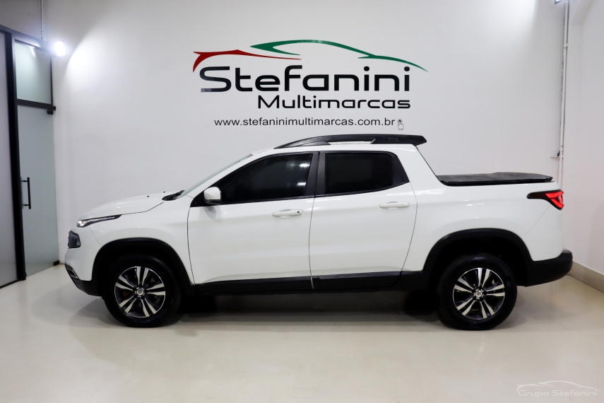 fiat toro 2.0 16v turbo diesel freedom 4wd at9 4p automatico 2022