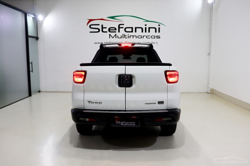fiat toro 2.0 16v turbo diesel freedom 4wd at9 4p automatico 2022