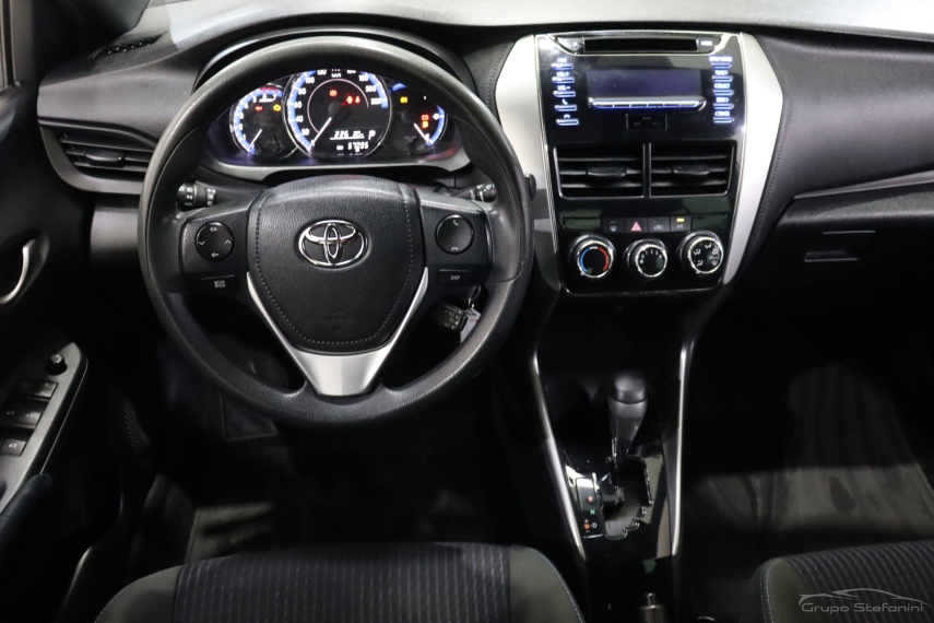 toyota yaris 1.3 16v flex xl multidrive 4p automatico 2019