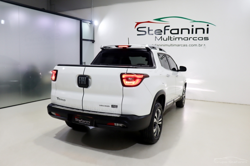 fiat toro 2.0 16v turbo diesel volcano 4wd at9 4p automatico 2022