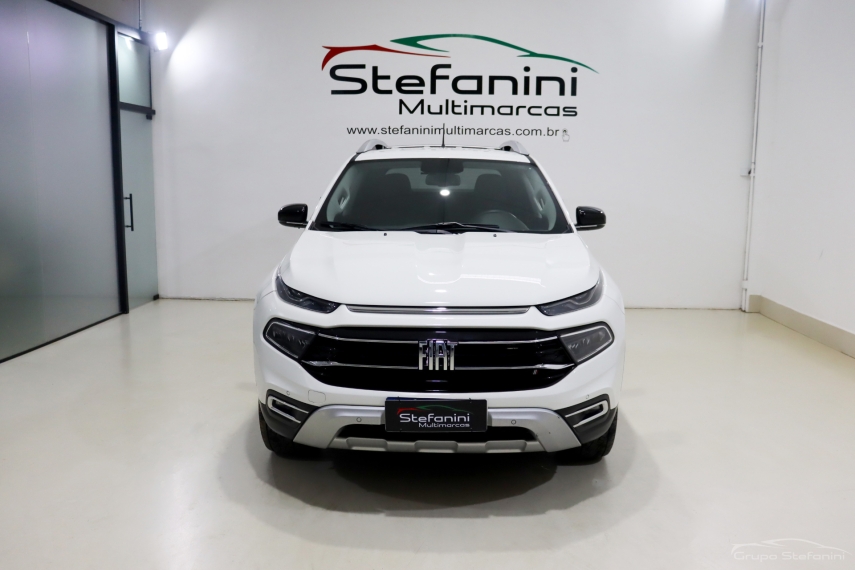 fiat toro 2.0 16v turbo diesel volcano 4wd at9 4p automatico 2022