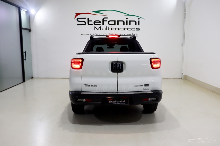 fiat toro 2.0 16v turbo diesel freedom 4wd at9 4p automatico 2022
