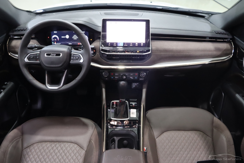jeep commander 1.3 t270 turbo flex overland at6 4p automatico 2025