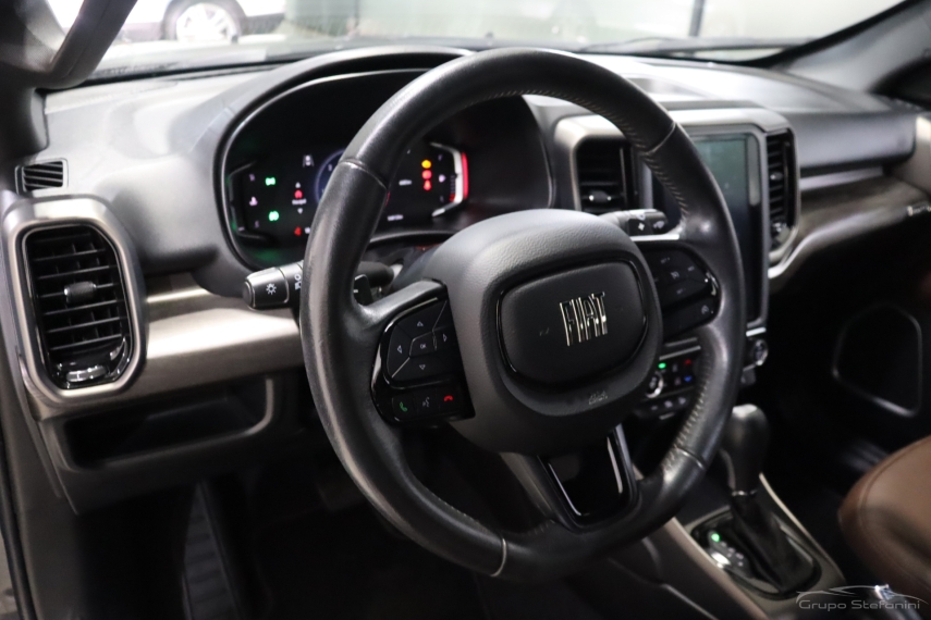 fiat toro 2.0 16v turbo diesel ranch 4wd at9 4p automatico 2023