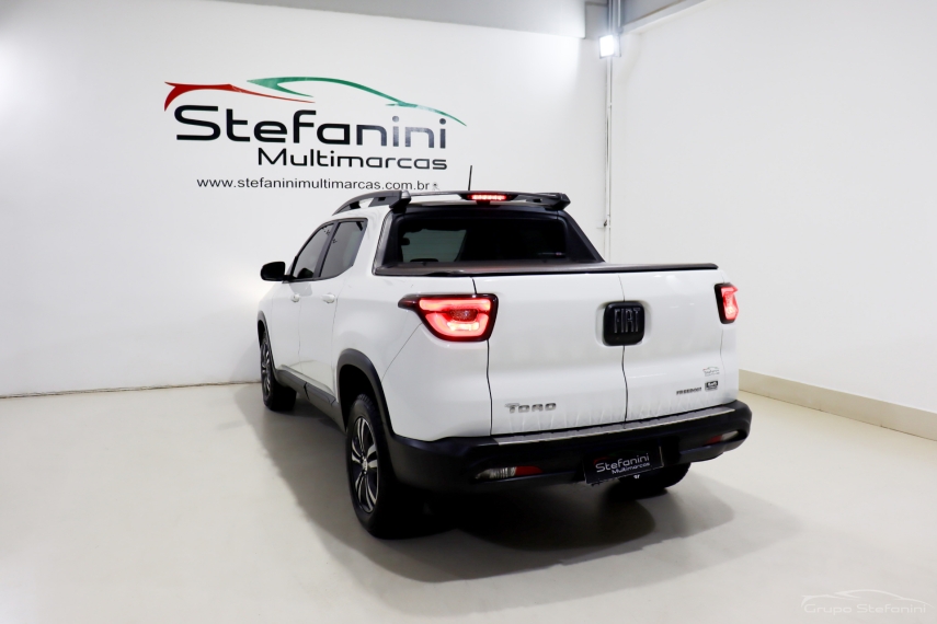 fiat toro 2.0 16v turbo diesel freedom 4wd at9 4p automatico 2022