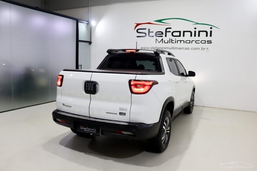 fiat toro 2.0 16v turbo diesel freedom 4wd at9 4p automatico 2022