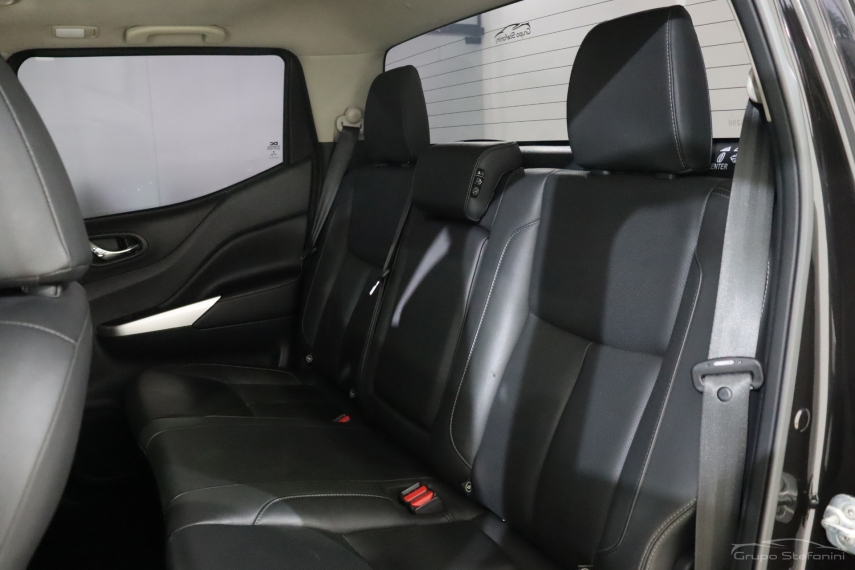 nissan frontier 2.3 16v turbo diesel le cd 4x4 automatico 4p 2020
