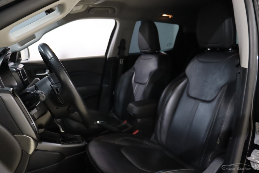 fiat toro 2.0 16v turbo diesel volcano 4wd at9 4p automatico 2022