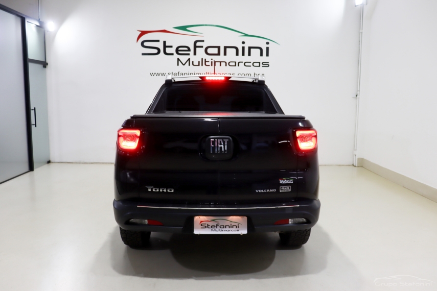 fiat toro 2.0 16v turbo diesel volcano 4wd at9 4p automatico 2022