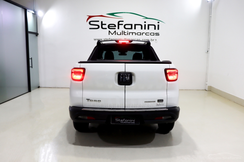 fiat toro 2.0 16v turbo diesel freedom 4wd at9 4p automatico 2022