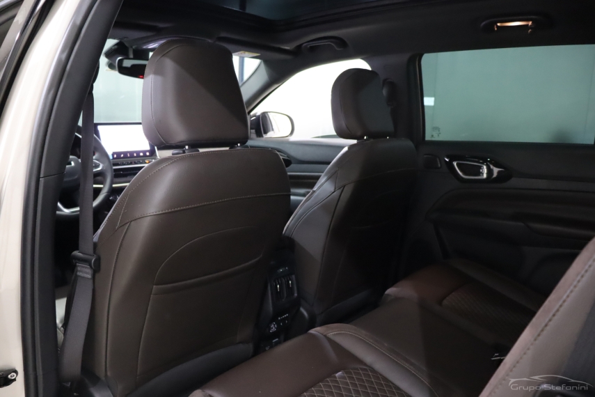jeep commander 2.0 td380 turbo diesel overland at9 4p automatico 2022