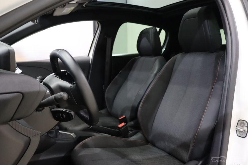 peugeot 208 1.6 16v flex roadtrip at6 4p automatico 2023