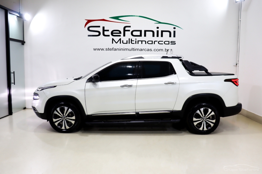fiat toro 2.0 16v turbo diesel volcano 4wd at9 4p automatico 2023