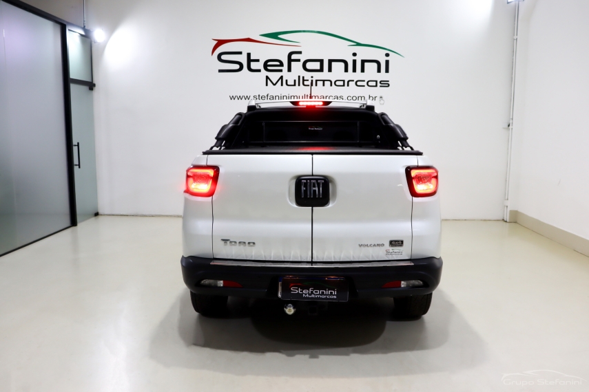 fiat toro 2.0 16v turbo diesel volcano 4wd at9 4p automatico 2023
