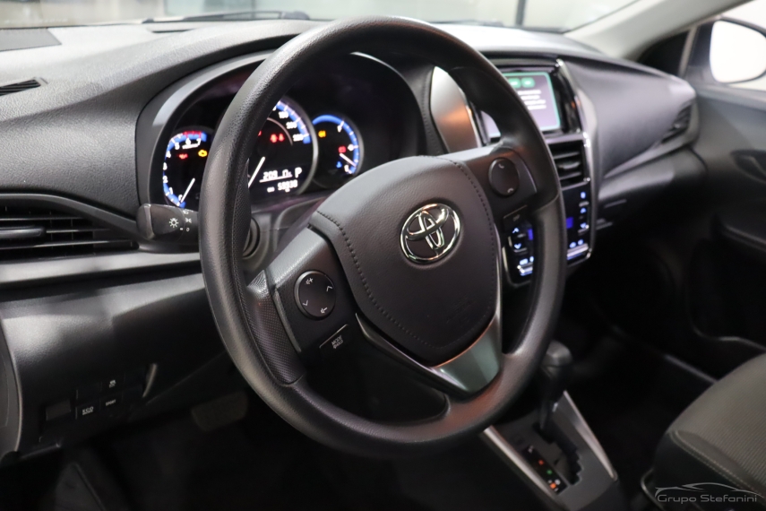 toyota yaris 1.5 16v flex sedan xl live multidrive 4p automatico 2023