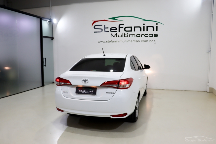toyota yaris 1.5 16v flex sedan xl live multidrive 4p automatico 2023