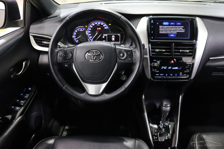 toyota yaris 1.5 16v flex xs multidrive 4p automatico 2019