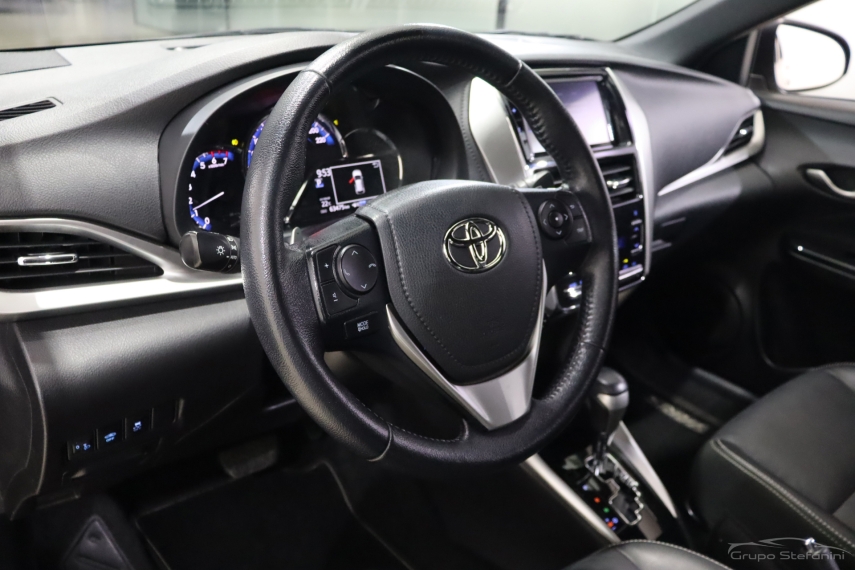 toyota yaris 1.5 16v flex xs multidrive 4p automatico 2019