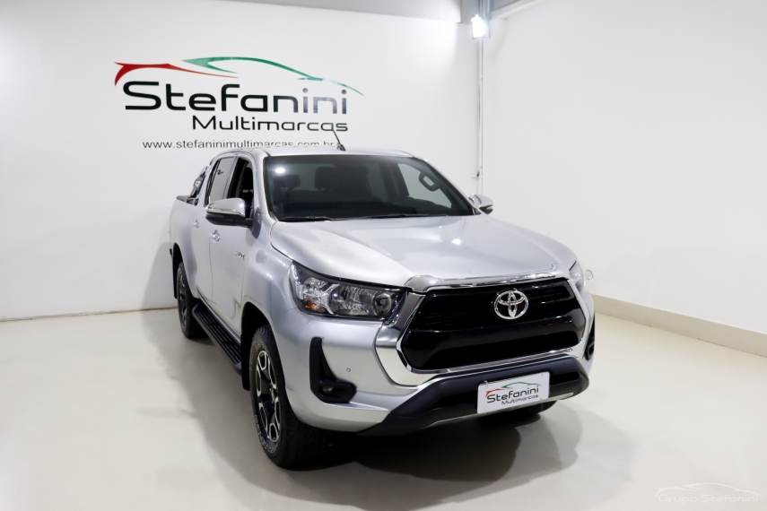 toyota hilux 2.8 d-4d turbo diesel cd srv 4x4 automatico 4p 2021